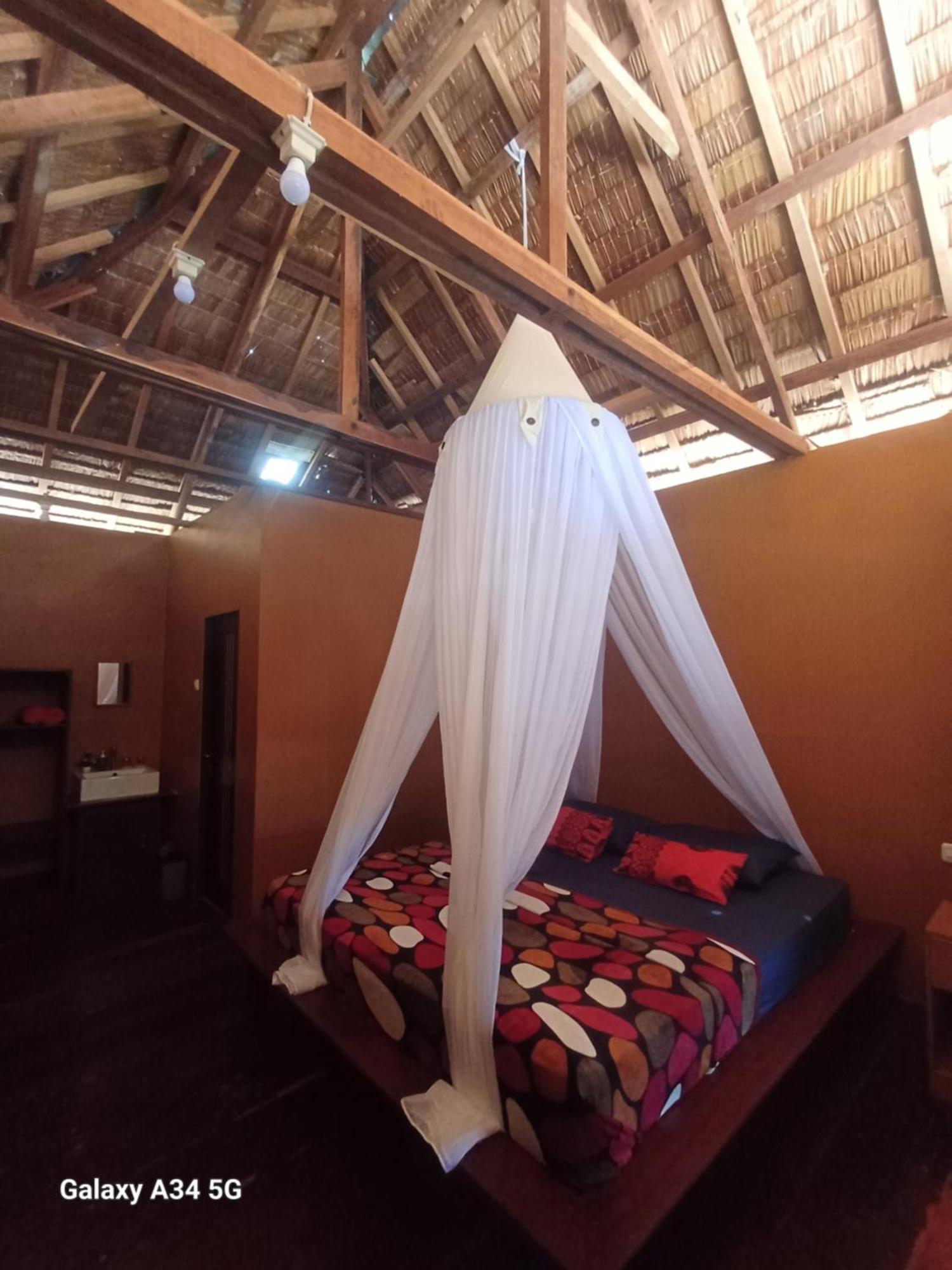 Aldejus Homestay Yennanas Besir Buitenkant foto