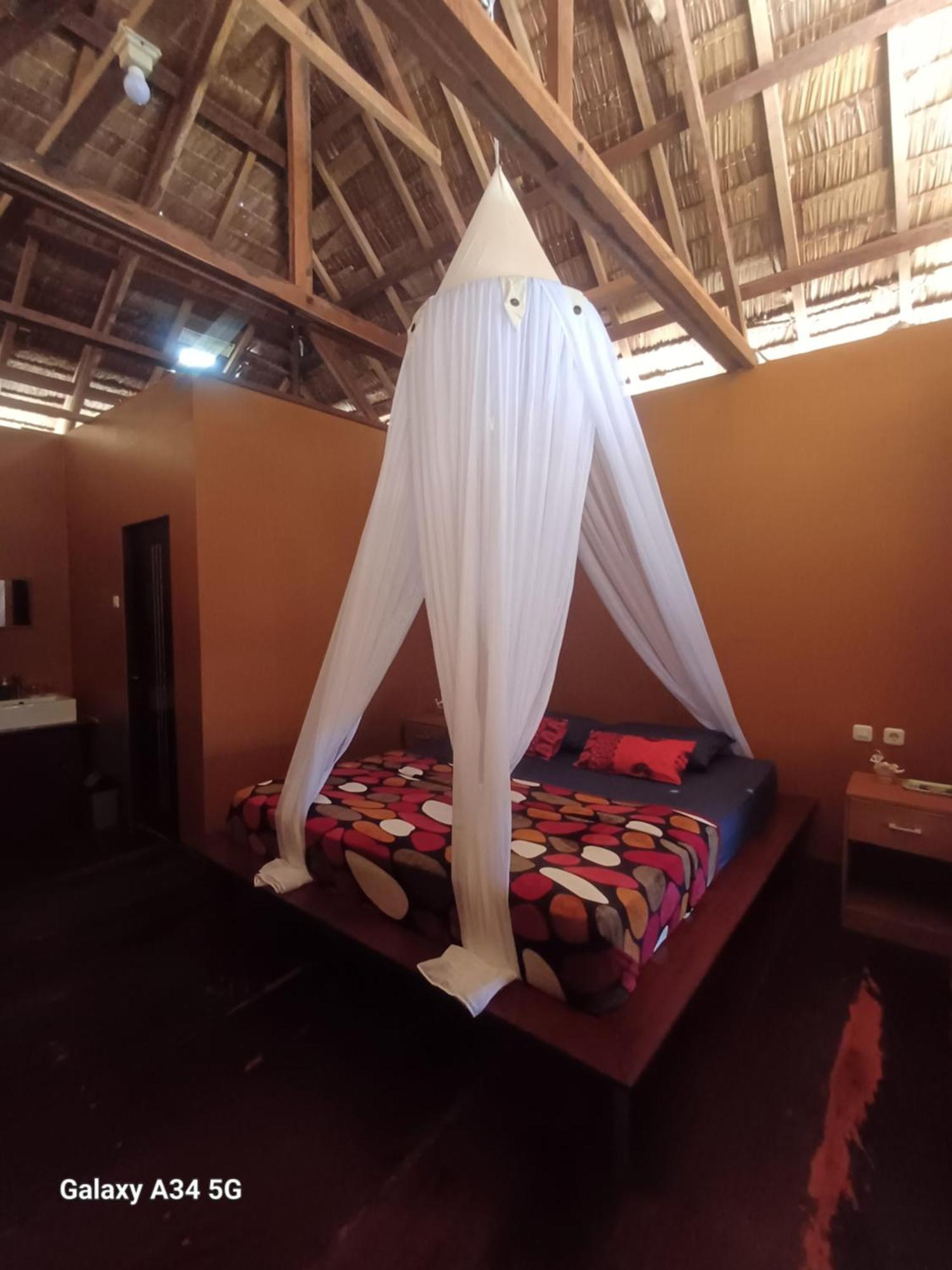 Aldejus Homestay Yennanas Besir Buitenkant foto