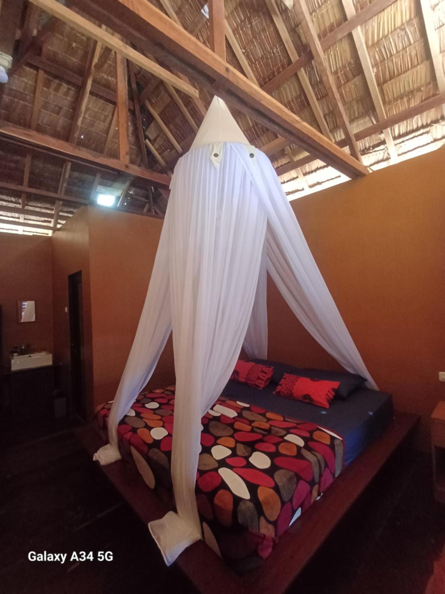 Aldejus Homestay Yennanas Besir Buitenkant foto